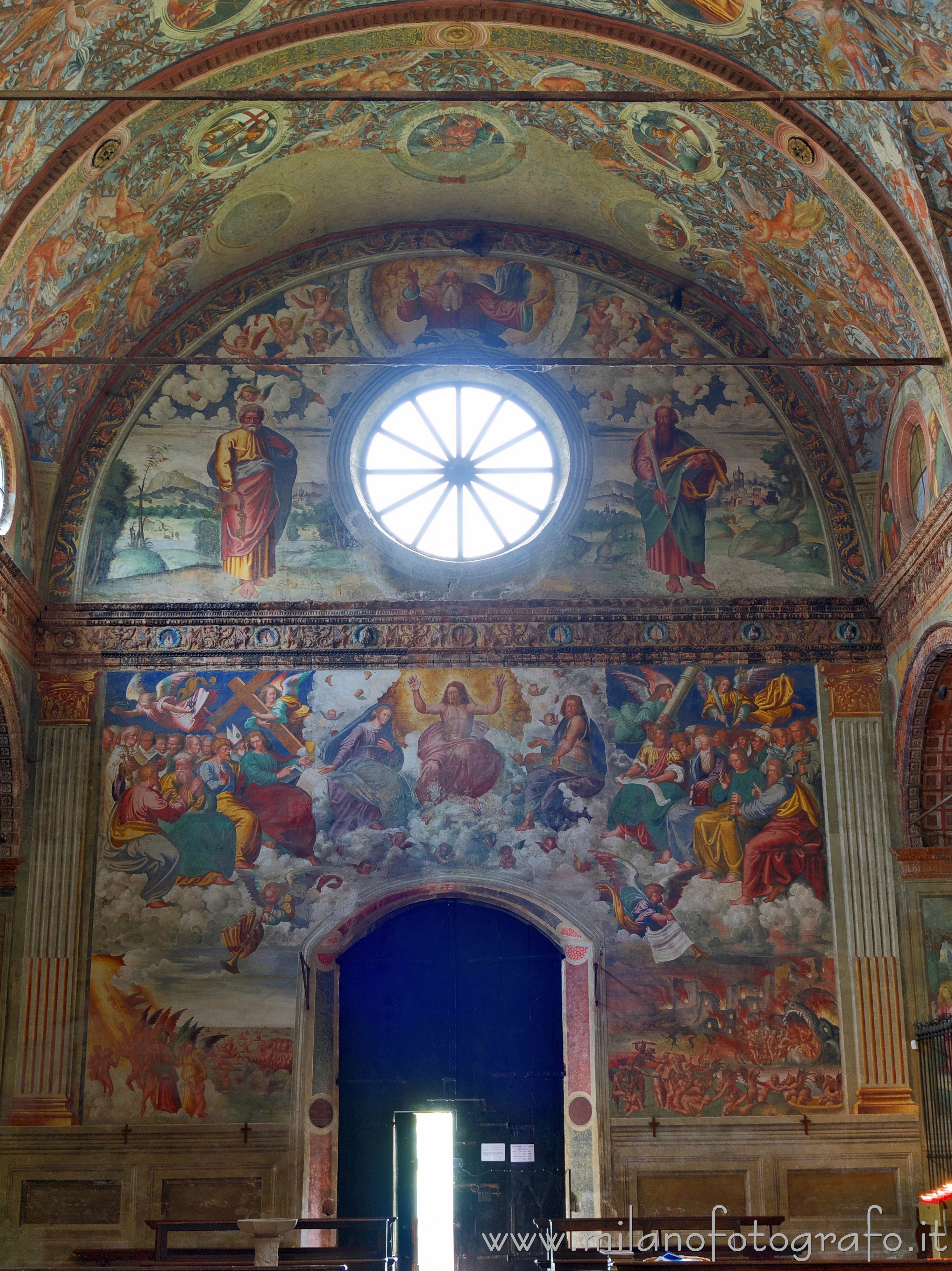 Soncino (Cremona) - Controfacciata della Chiesa di Santa Maria delle Grazie